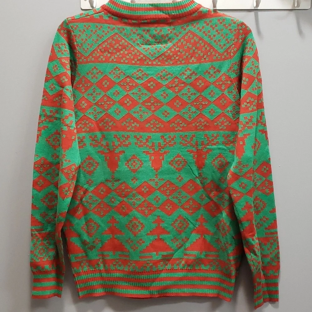 Tipseyelves NWT Men's Beer Bottle Opener Red and Green Holiday Sweater